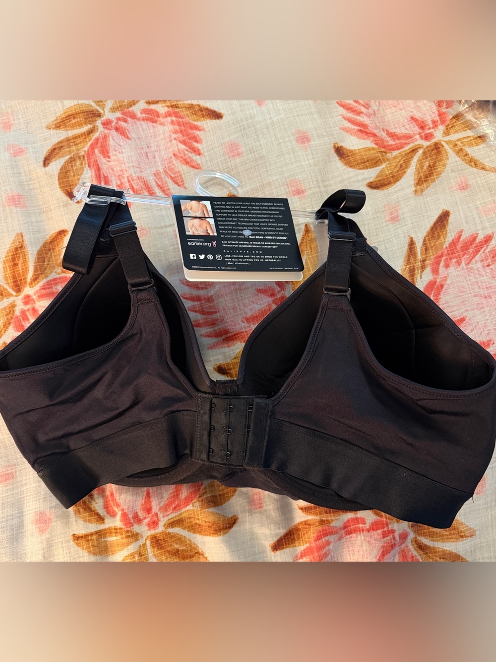Bali Smooth U Support Bra — Black 40D - Picture 4 of 4